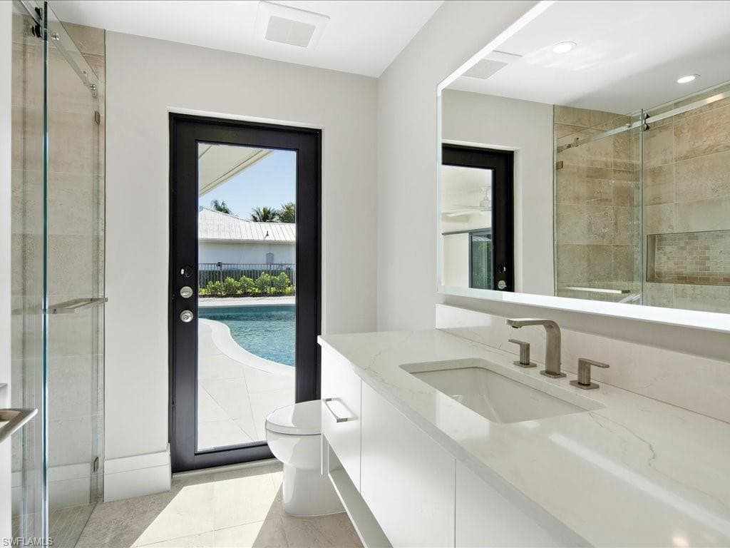 518 Cypress WAY E, NAPLES FL 34110-29