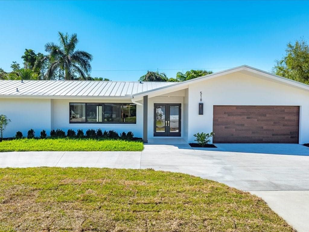 518 Cypress WAY E, NAPLES FL 34110-49