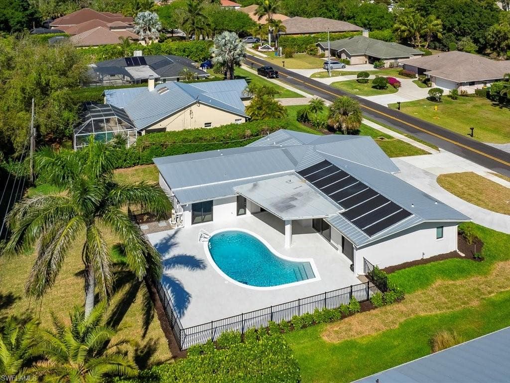 518 Cypress WAY E, NAPLES FL 34110-3