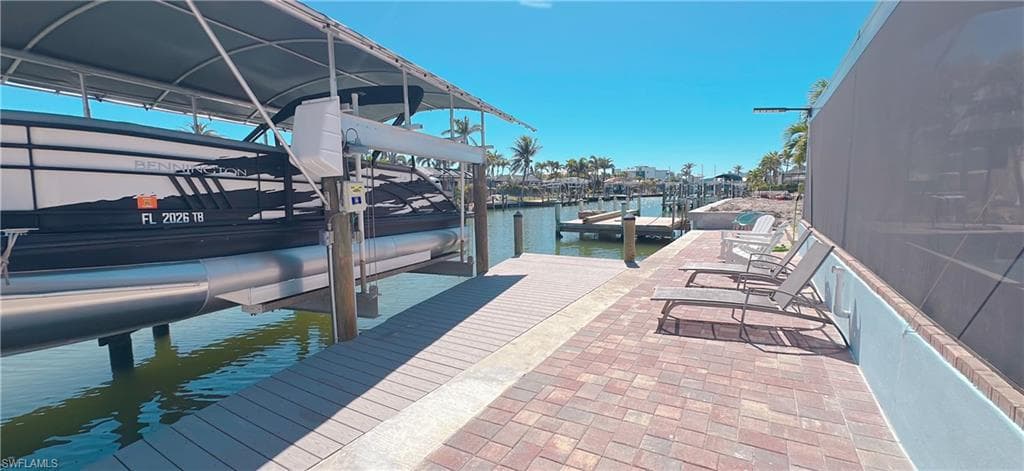 11 Palmview BLVD, FORT MYERS BEACH FL 33931-2