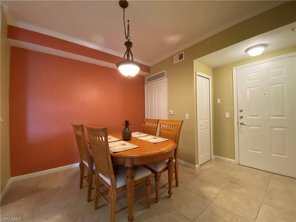 12940 Positano CIR # 204, NAPLES FL 34105-4