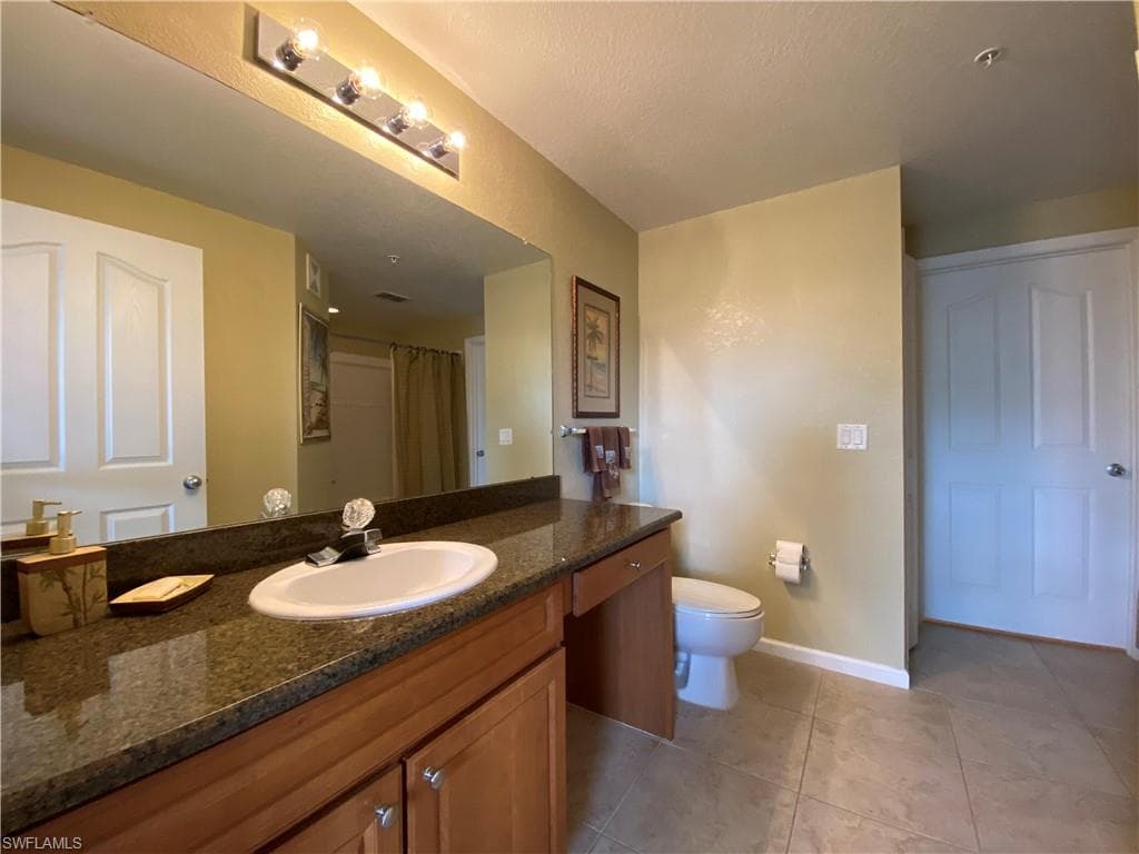 12940 Positano CIR # 204, NAPLES FL 34105-18