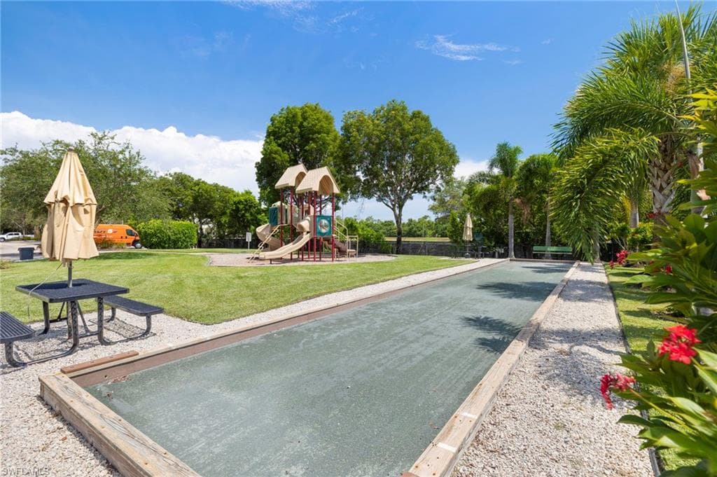 12940 Positano CIR # 204, NAPLES FL 34105-39