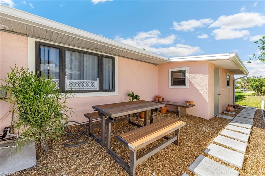 6024 Perthshire LN, FORT MYERS FL 33908-15