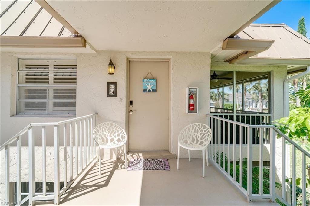 1549 Sandpiper ST # 34, NAPLES FL 34102-2