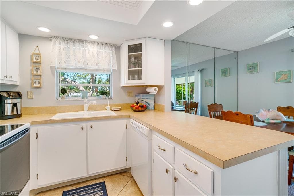 1549 Sandpiper ST # 34, NAPLES FL 34102-9