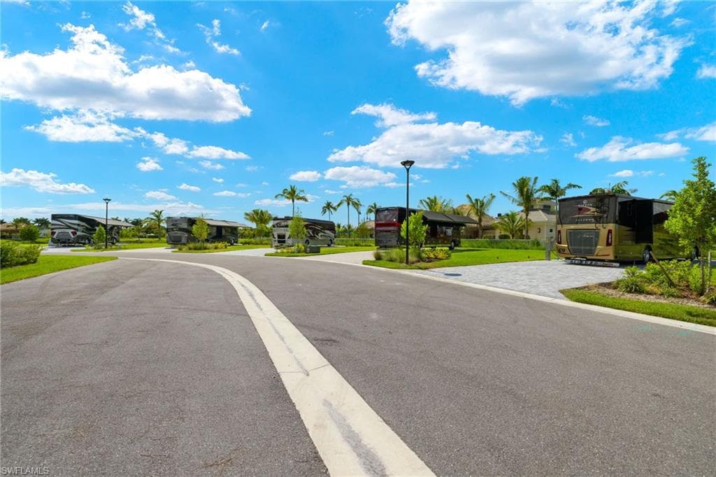 5531 Laguna Caribe CIR, FORT MYERS FL 33905-21