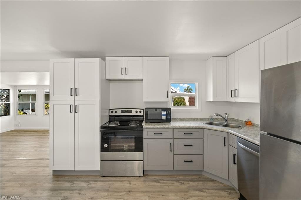 341 Mattie AVE, FORT MYERS FL 33908-12