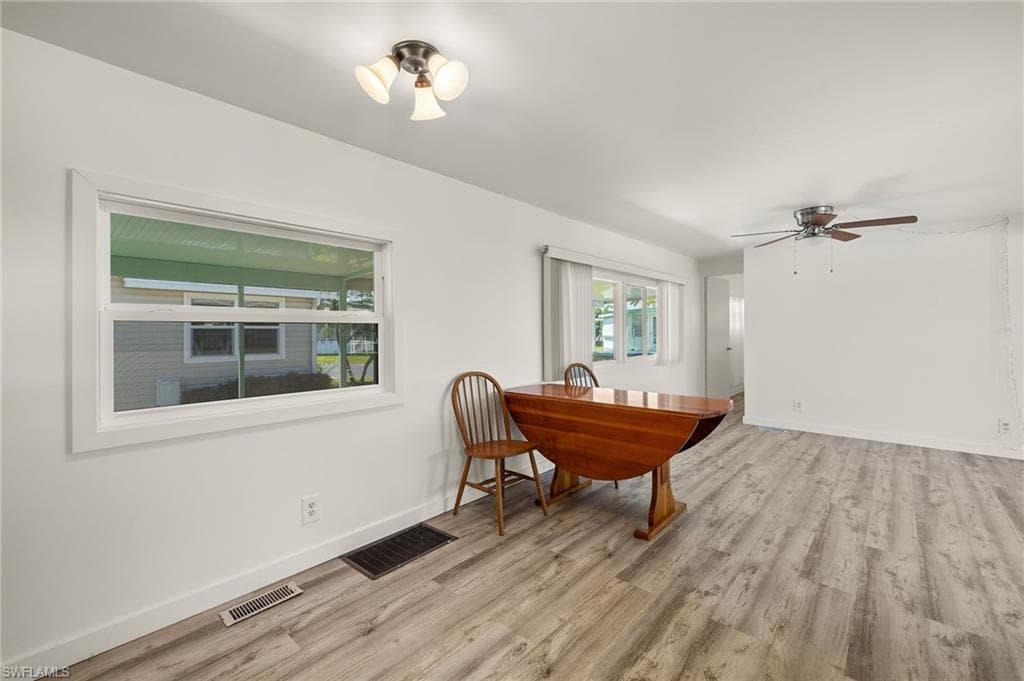 341 Mattie AVE, FORT MYERS FL 33908-10