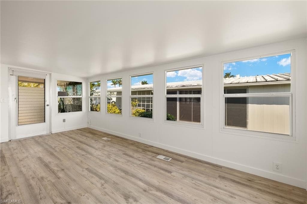 341 Mattie AVE, FORT MYERS FL 33908-7