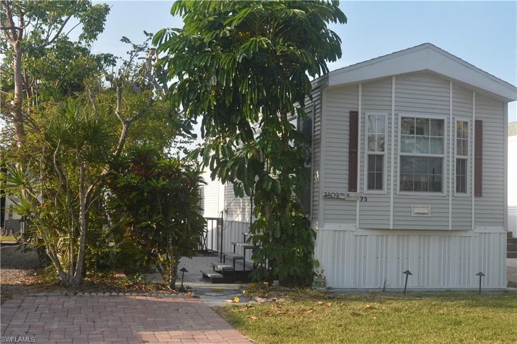 3809 Lemon Twist LOOP, BONITA SPRINGS FL 34134-7