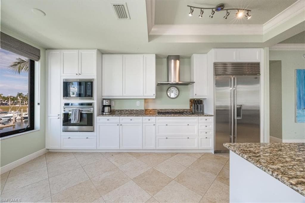 1490 5th AVE S # 200B, NAPLES FL 34102-16