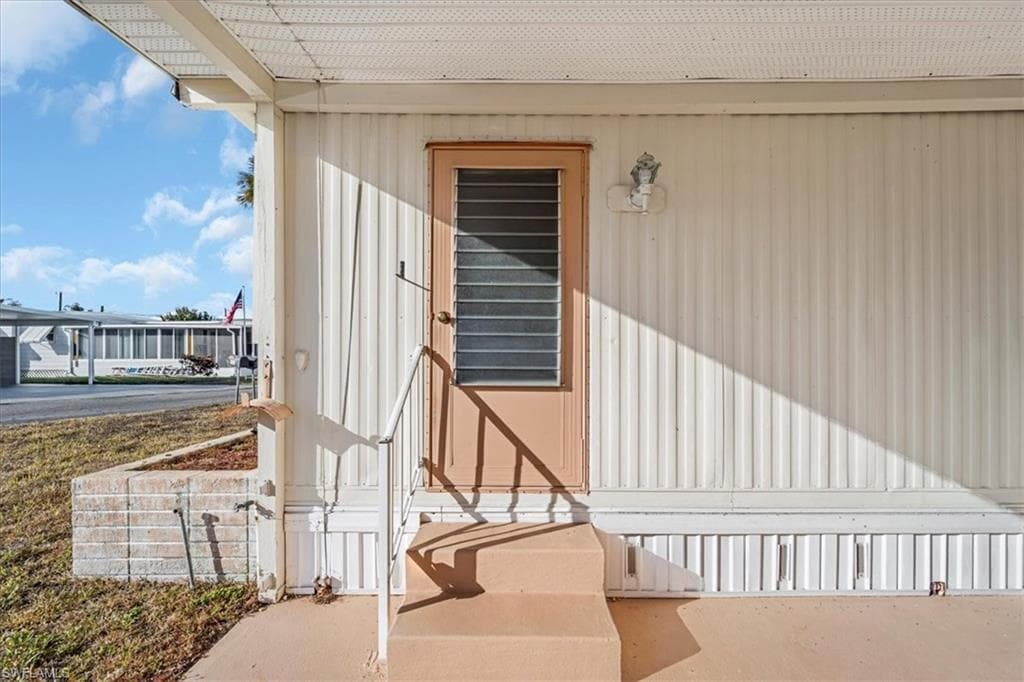 329 Lantern LN-5