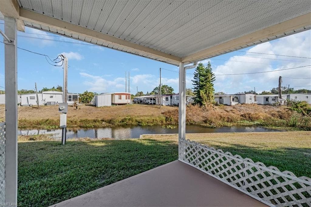 329 Lantern LN-32
