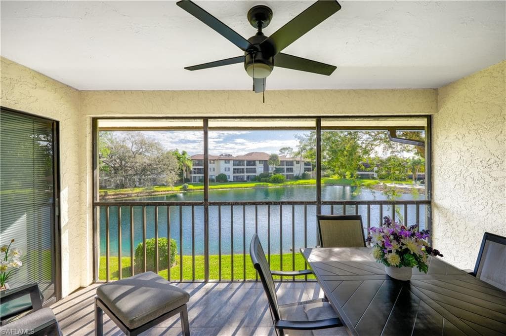 500 Misty Pines CIR # 206, NAPLES FL 34105-21