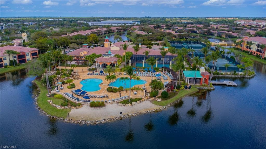 8641 Piazza Del Lago CIR # 203, ESTERO FL 33928-27