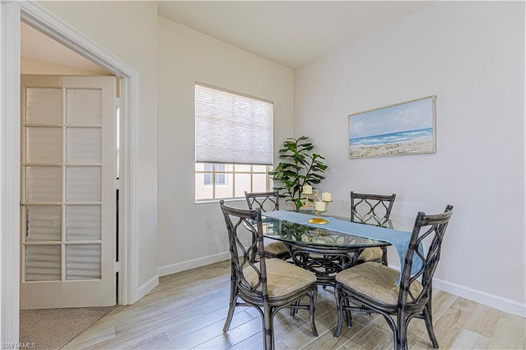 8641 Piazza Del Lago CIR # 203, ESTERO FL 33928-10