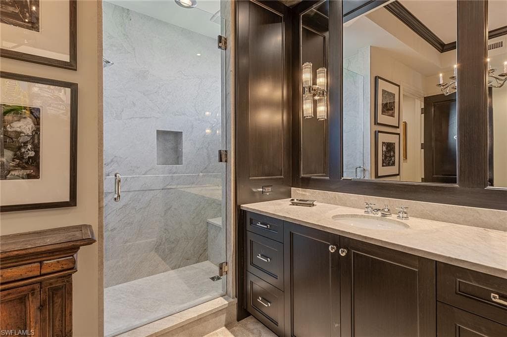 13675 Vanderbilt DR # 1107, NAPLES FL 34110-29