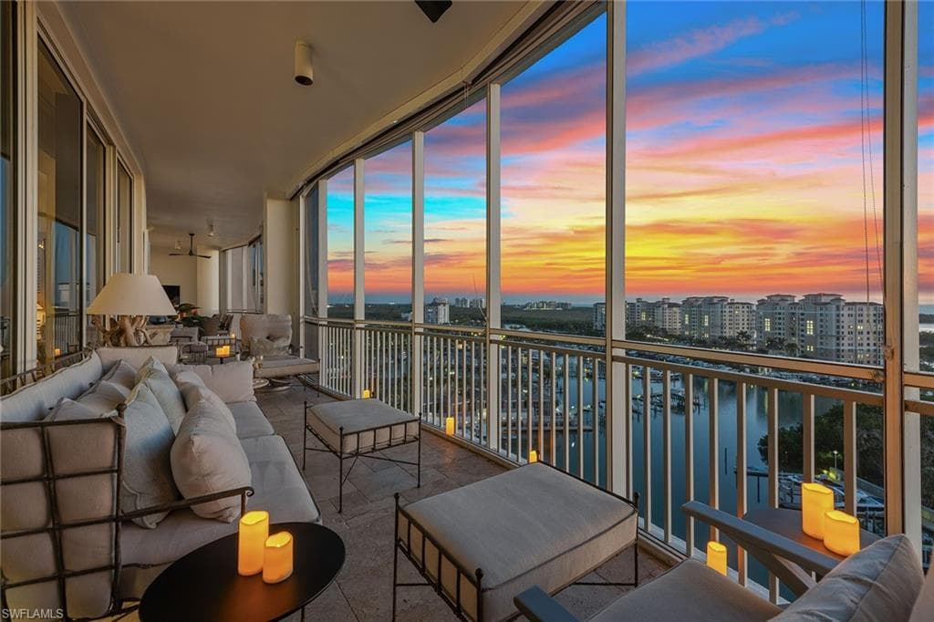 13675 Vanderbilt DR # 1107, NAPLES FL 34110-36