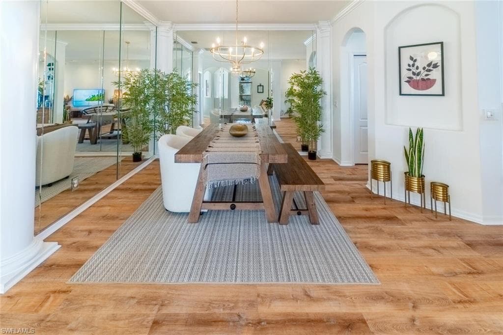 1896 Crestview WAY, NAPLES FL 34119-8