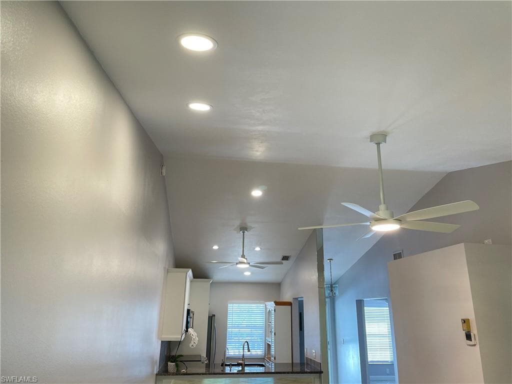 1706 Kings Lake BLVD # 203, NAPLES FL 34112-7