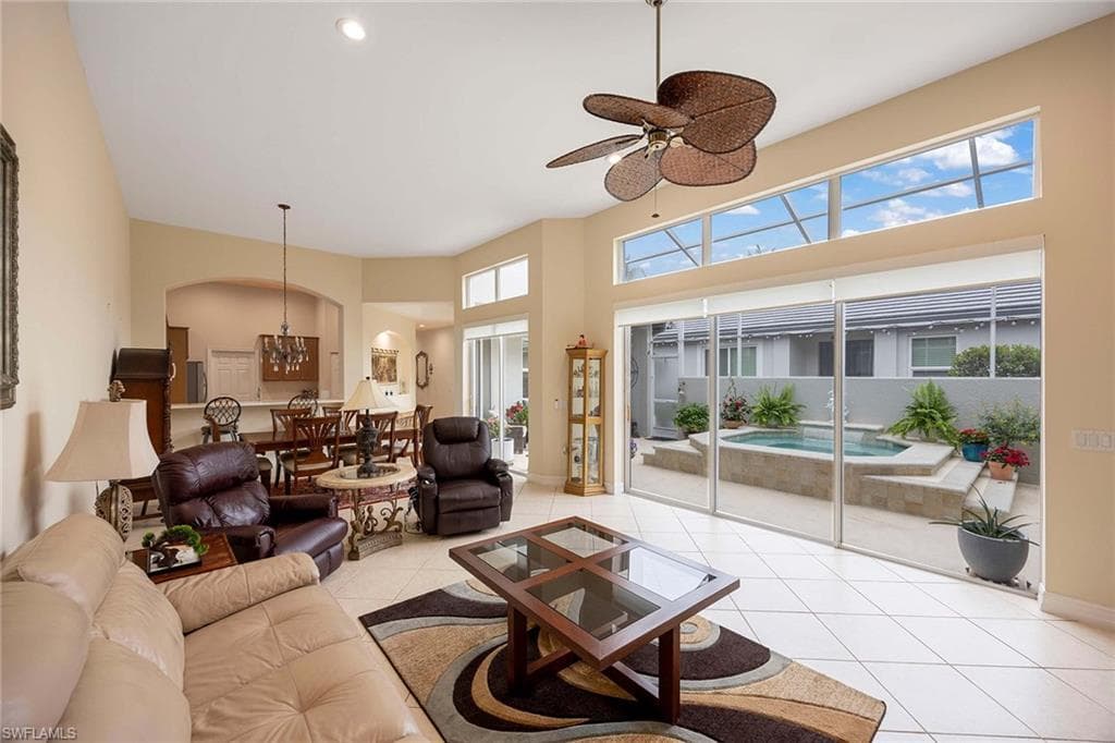 1833 Tarpon Bay DR S # 73, NAPLES FL 34119-11