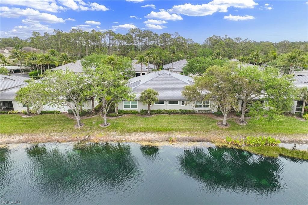 1833 Tarpon Bay DR S # 73, NAPLES FL 34119-25