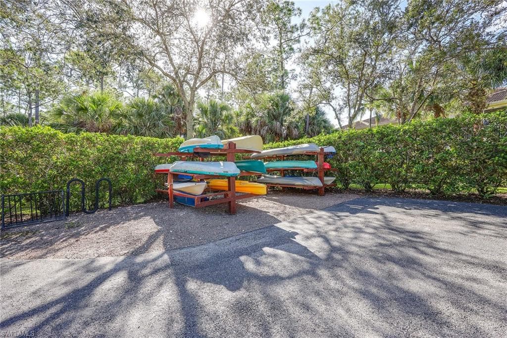 1833 Tarpon Bay DR S # 73, NAPLES FL 34119-43