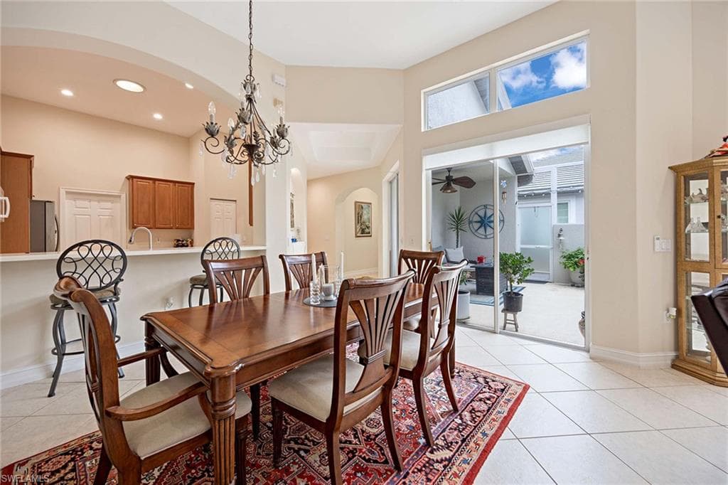 1833 Tarpon Bay DR S # 73, NAPLES FL 34119-7