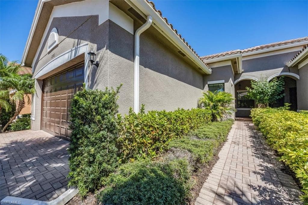 13458 Sumter LN, NAPLES FL 34109-1