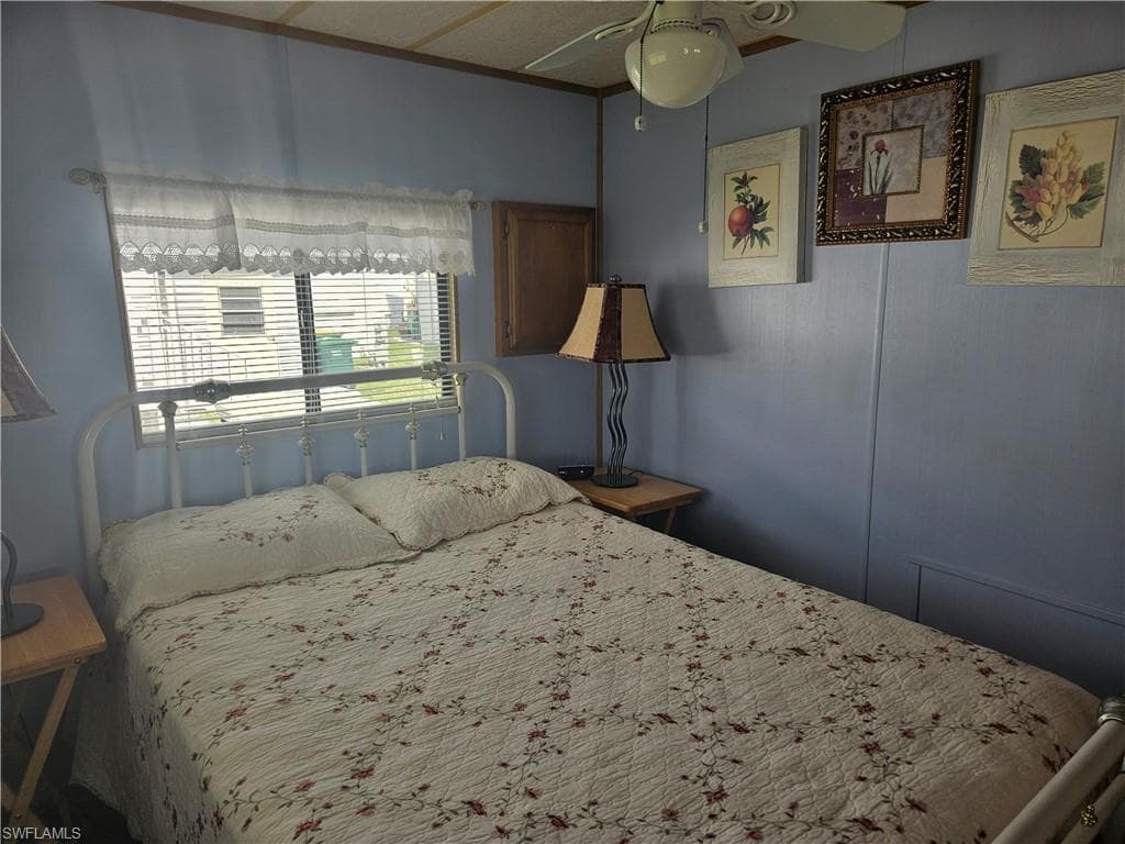 4 Onyx DR # 4O, NAPLES FL 34114-11