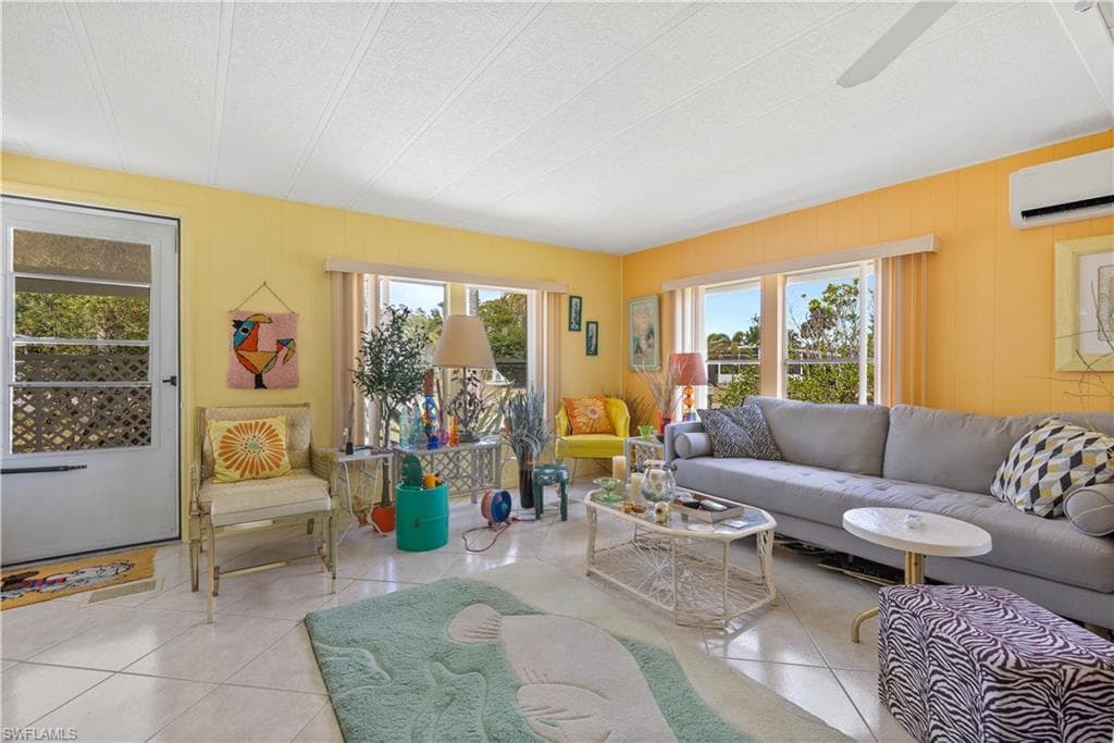 101 Audubon RD, NAPLES FL 34114-15