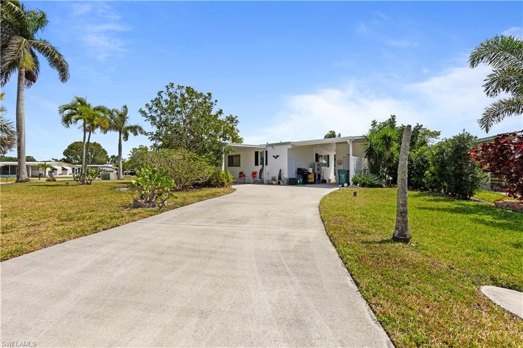 101 Audubon RD, NAPLES FL 34114-11