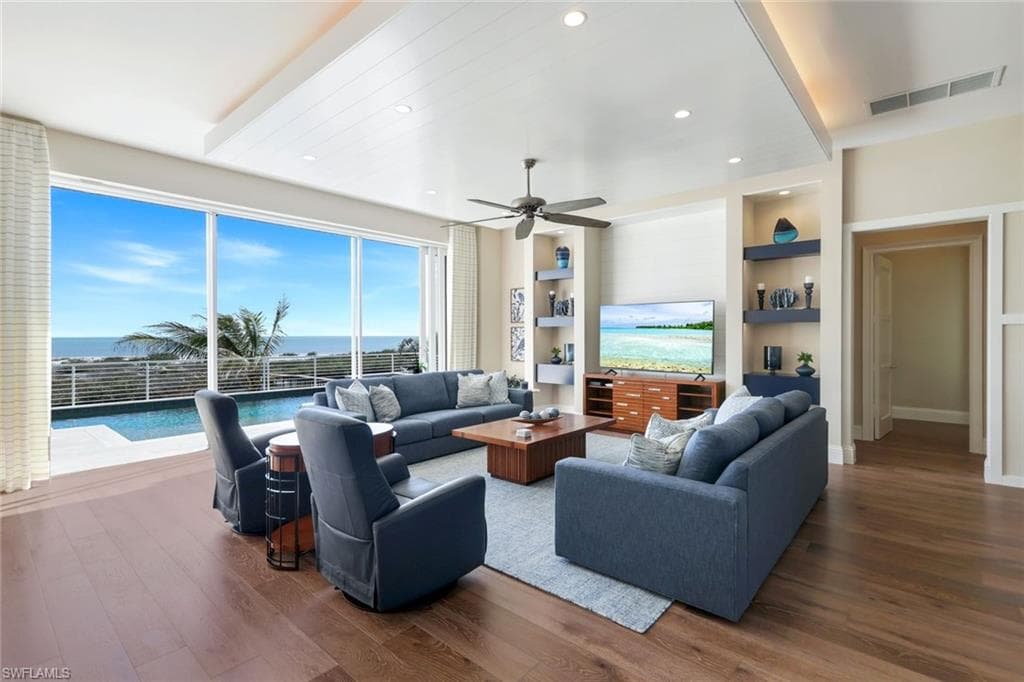 8180 Estero BLVD-5