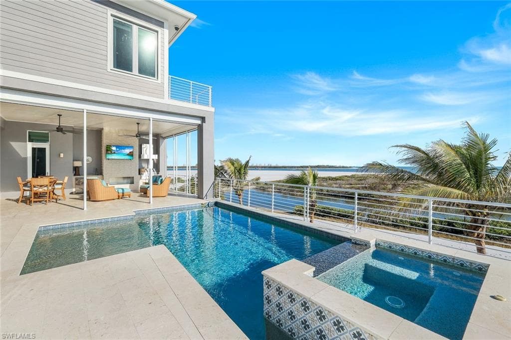 8180 Estero BLVD-18