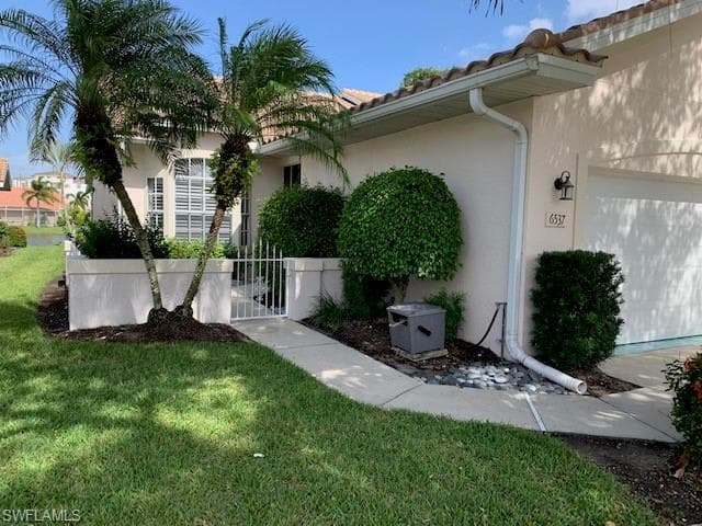 6537 Ilex CIR, NAPLES FL 34109-19