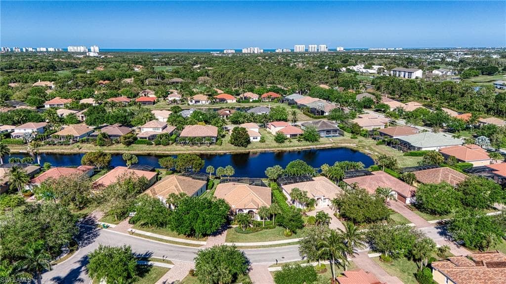 379 Cypress WAY W, NAPLES FL 34110-5