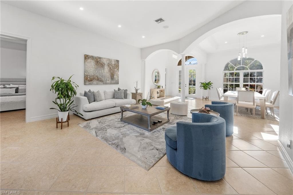379 Cypress WAY W, NAPLES FL 34110-12