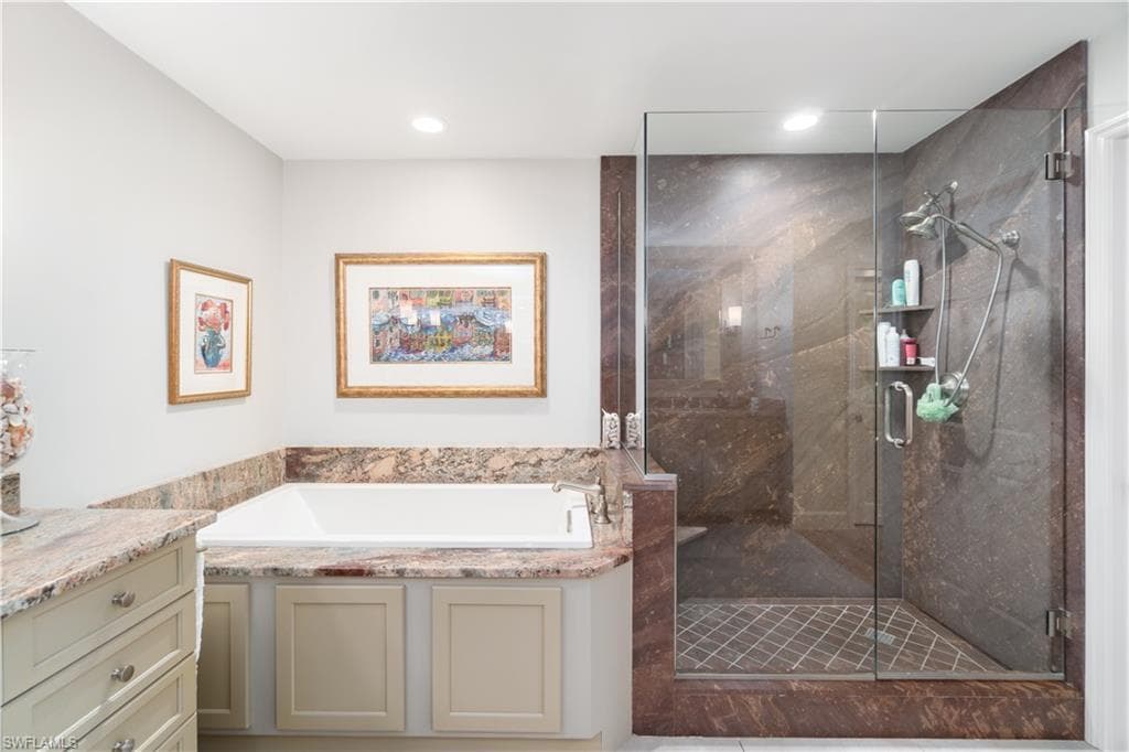 559 Audubon BLVD # 201, NAPLES FL 34110-13