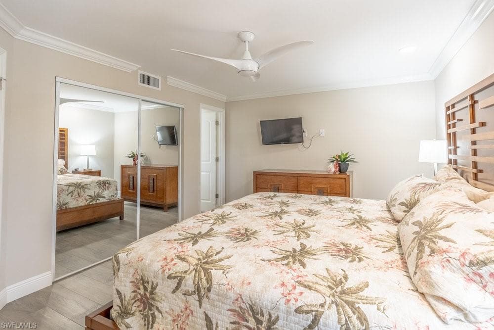 10 Tampa PL # 402, MARCO ISLAND FL 34145-12