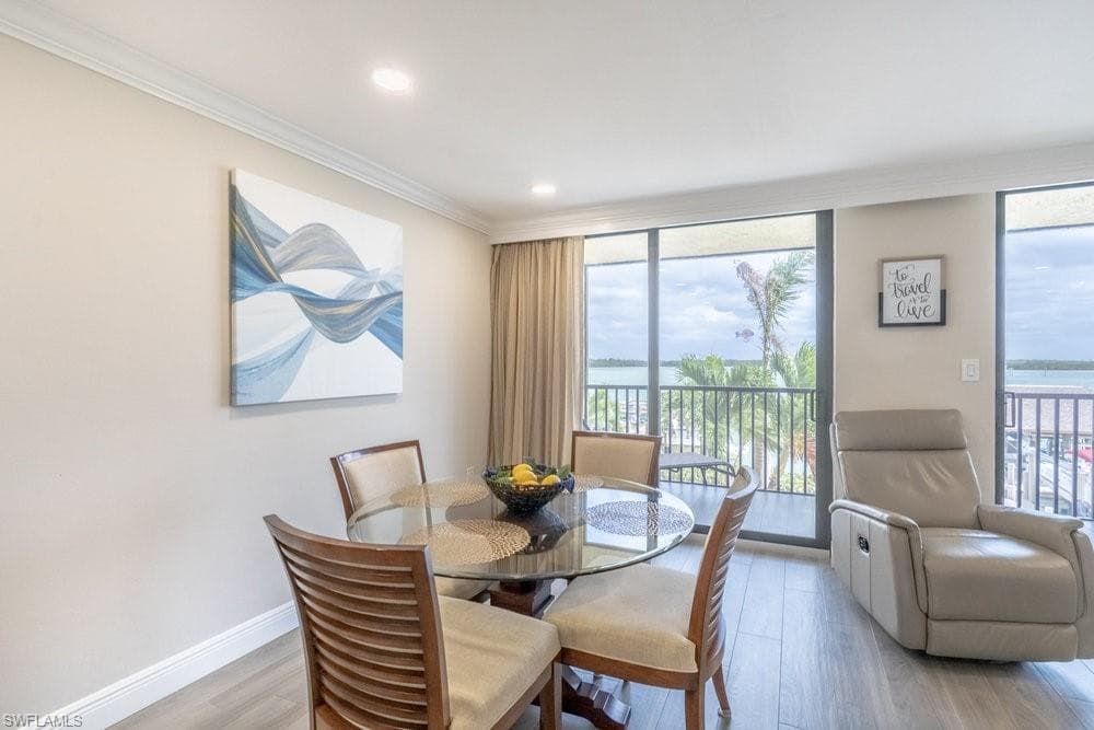10 Tampa PL # 402, MARCO ISLAND FL 34145-4