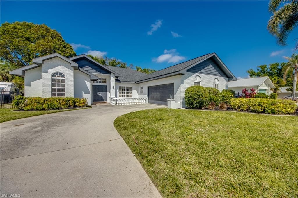 354 Prather DR, FORT MYERS FL 33919-1