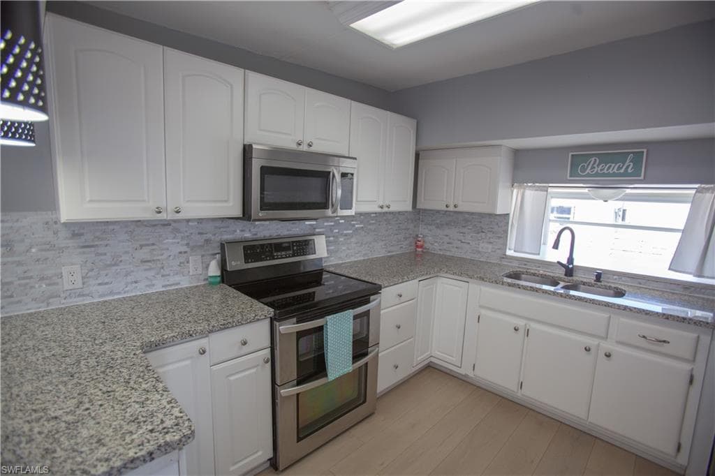 12071 Palm DR, FORT MYERS FL 33908-2