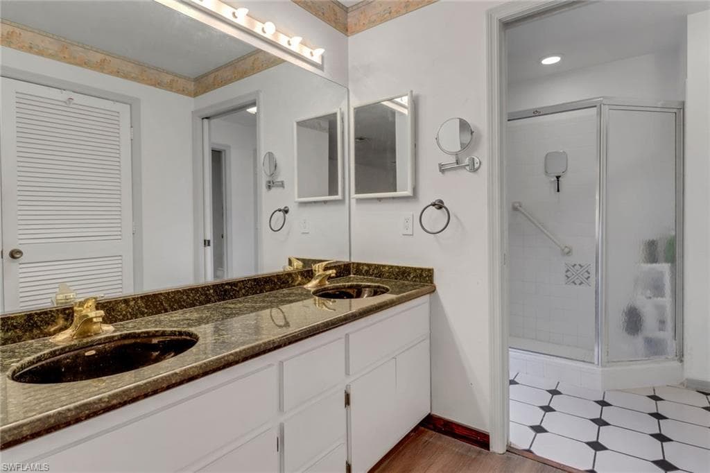 2378 River Reach DR, NAPLES FL 34104-16