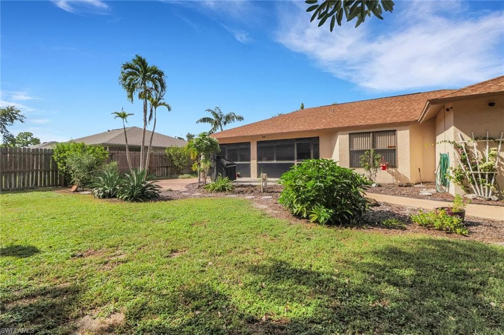 2378 River Reach DR, NAPLES FL 34104-28