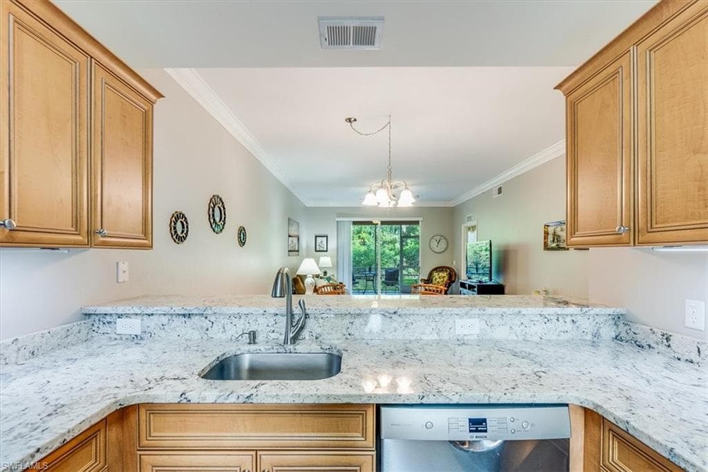 8251 Pathfinder LOOP # 615, FORT MYERS FL 33919-6