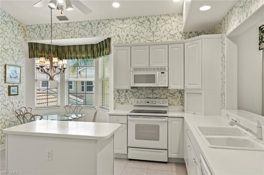 6035 Trophy DR # 103, NAPLES FL 34110-5