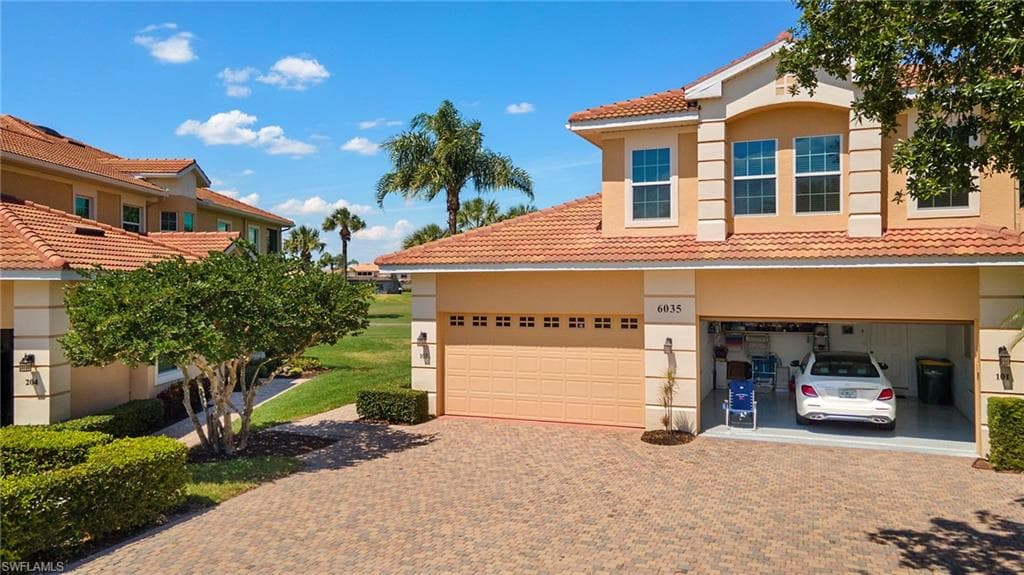 6035 Trophy DR # 103, NAPLES FL 34110-34