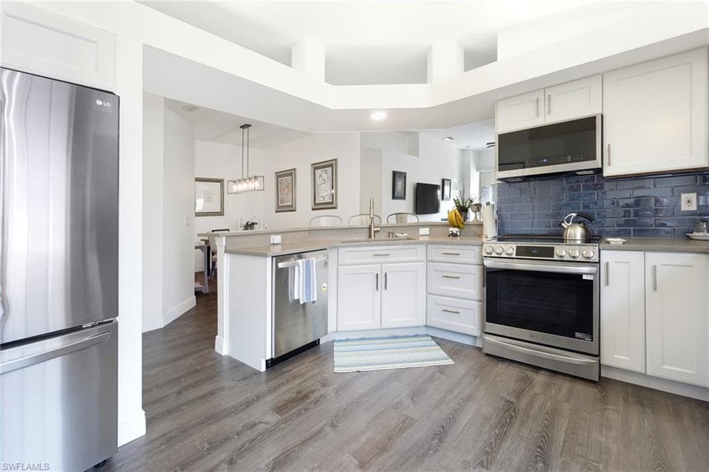 6910 Satinleaf RD N # 204, NAPLES FL 34109-12