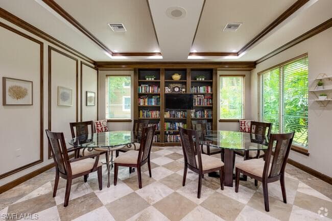 1190 Reserve WAY # 302, NAPLES FL 34105-23